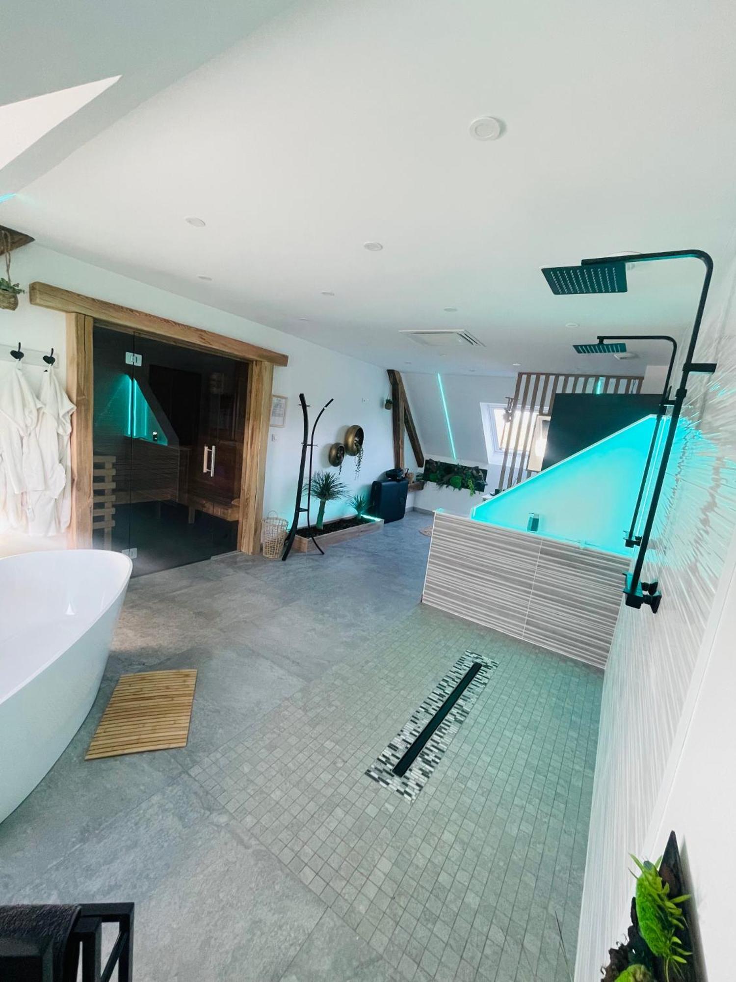 Maison Gite Chez Nounou Sauna Jacuzzi Jardin Arbore Etting ภายนอก รูปภาพ