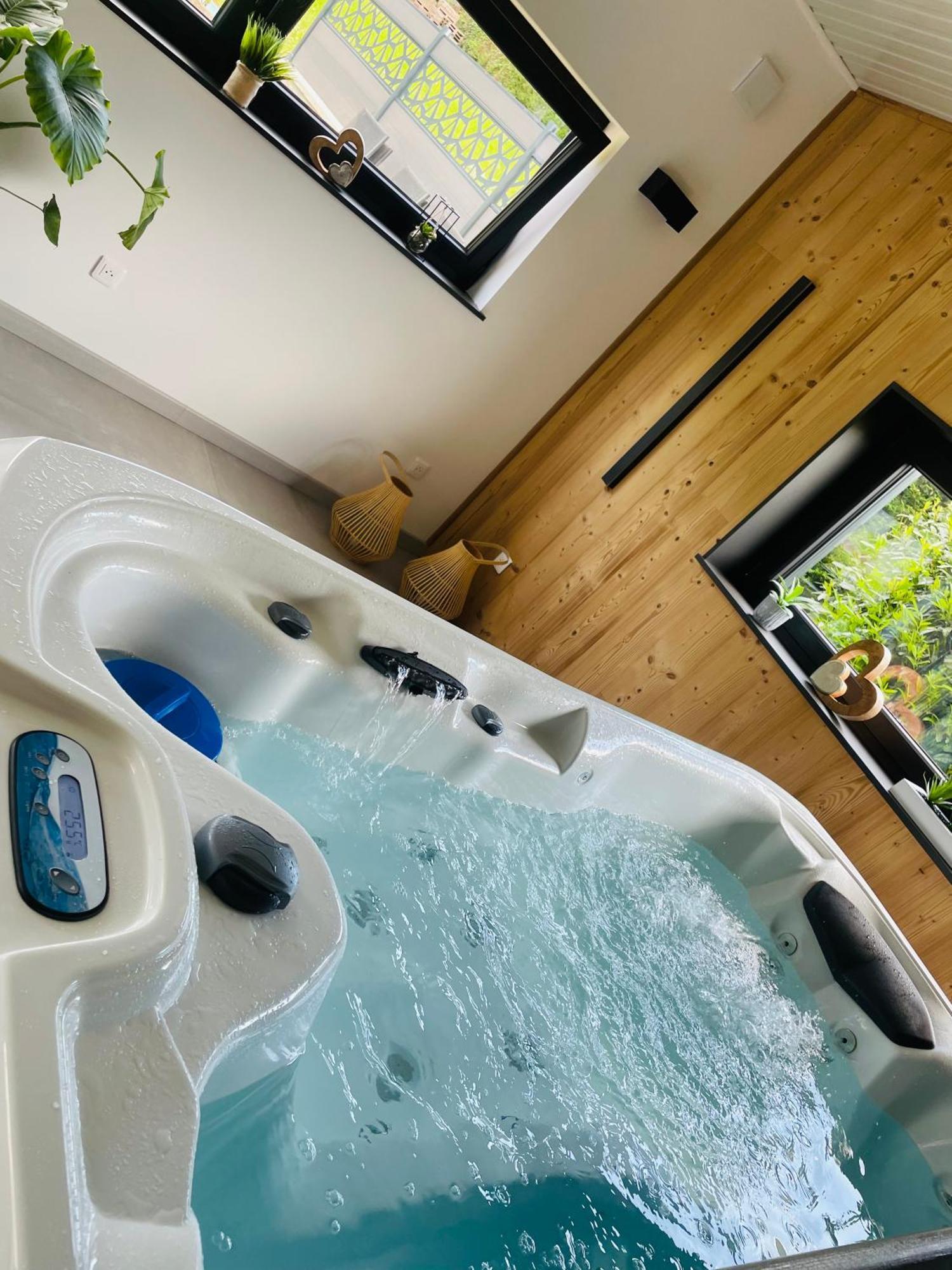 Maison Gite Chez Nounou Sauna Jacuzzi Jardin Arbore Etting ภายนอก รูปภาพ